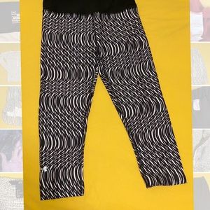 Under armor crop leggings